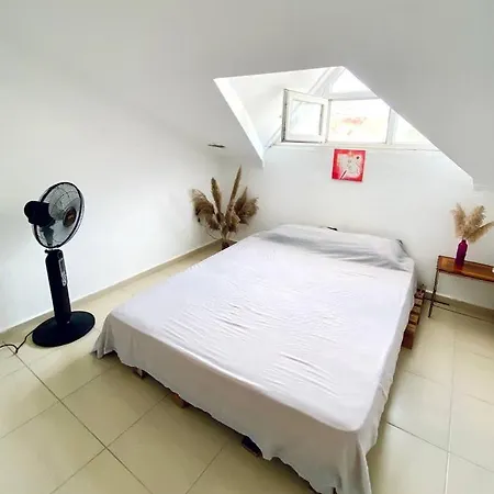게스트하우스 Private Room In The Center 2